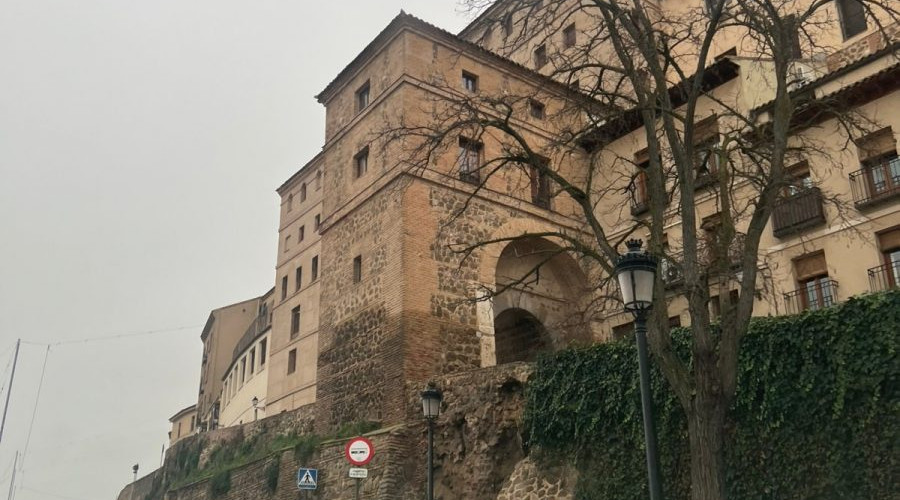 Catalogada como ‘de emergencia’ la reparación del muro de la calle Real del Arrabal